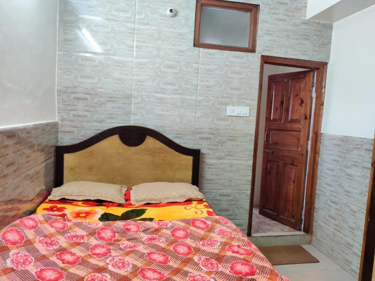 Mehdudia Guest House Шимла Екстериор снимка